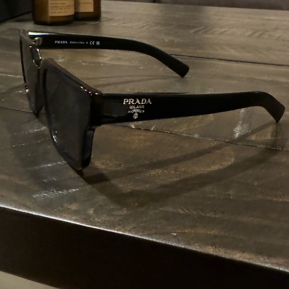 Prada Sunglasses - Picture 5 of 11